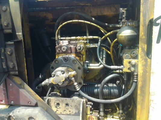 รถขุดSK120-3 M///...เล่มทะเบียน เอวแน่น ช่วงล่างสวย เครื่องดี..รถมีซึมบ้างเล็กน้อย...