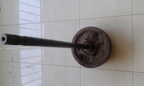 ขายเพลาข้างวีโก้ มี  ABS ติดแผงจาน