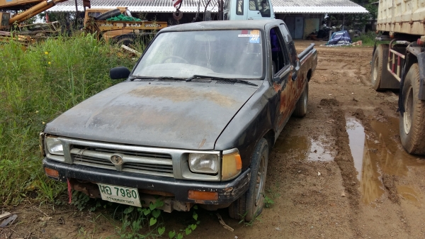 งานเหมามาอีกแล้วครับ พี่ รถกระบะ ไมตี้ X แค็บ 2 คัน หัวเดียว 1 คัน มังกรทอง 4 ประตู 1 คัน รวม 4 คัน