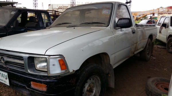 งานเหมามาอีกแล้วครับ พี่ รถกระบะ ไมตี้ X แค็บ 2 คัน หัวเดียว 1 คัน มังกรทอง 4 ประตู 1 คัน รวม 4 คัน