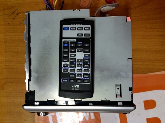 ขายวิทยุ DVD/CD JVC รุ่น KD-DV4305 สภาพ 85\% ขึ้นครับ ขายวิทยุ DVD/CD JVC รุ่น KD-DV4305 สภาพ 85\% ขึ้นครับ