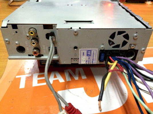 ขายวิทยุ DVD/CD JVC รุ่น KD-DV4305 สภาพ 85\% ขึ้นครับ ขายวิทยุ DVD/CD JVC รุ่น KD-DV4305 สภาพ 85\% ขึ้นครับ