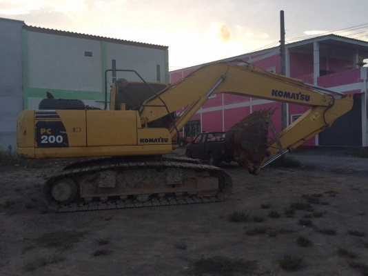 ขายแบคโฮ KOMATSU PC200-8 ทำงาน 9583ชั่วโมง ปี53 สนใจโทร 081-970-1072 ขายแบคโฮ KOMATSU PC200-8 ทำงาน 9583ชั่วโมง ปี53 สนใจโทร 081-970-1072