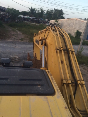 ขายแบคโฮ KOMATSU PC200-8 ทำงาน 9583ชั่วโมง ปี53 สนใจโทร 081-970-1072