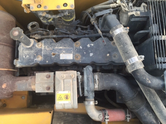 ขายแบคโฮ KOMATSU PC200-8 ทำงาน 9583ชั่วโมง ปี53 สนใจโทร 081-970-1072