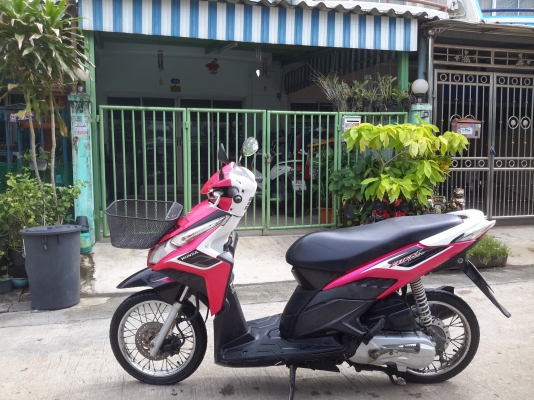 ขายฮอนด้าคลิกหัวฉีด ปี53สภาพสวย เครื่องดี