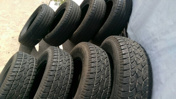 ยางสภาพเกือบ 90\%ขายเหมา 8เส้นราคาเพียง3800 บาท ยางสภาพเกือบ 90\%ขายเหมา 8เส้นราคาเพียง3800 บาท