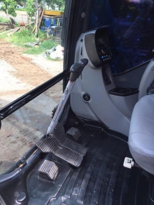 KOBELCO SK200-8 YN12 Super รถปี2011ใช้งานมา 3 ปี 4 เดือน ชัวโม6,xxx รถสีเดิมรถ สวย ใช้งานได้ดี ไม่มีน้ำมันรั่วแม้แต่หยดเดียวรับปะกัน  สนใจ 0890854790 ด่วน!!!!