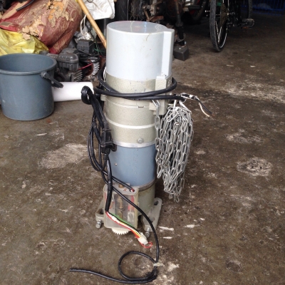 ขายมอเตอร์ เปิด-ปิด ประตูม้วน ขนาด 0.5HP. 220V ไฟบ้าน สภาพสวย อุปกรณ์ครบ