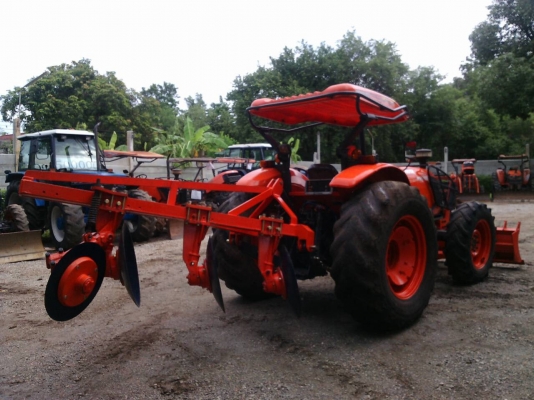 รถคูโบต้ารุ่น M9540 พร้อมอุปกรณ์ ราคา 550,000 บาทดาวน์ได้ผ่อนได้ ราคาถูกมากๆๆๆๆๆ