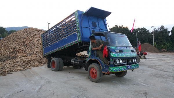 ขายแล้วครับส่งสะแก้ว/ขอบคุณtruck2handด้วยครับ