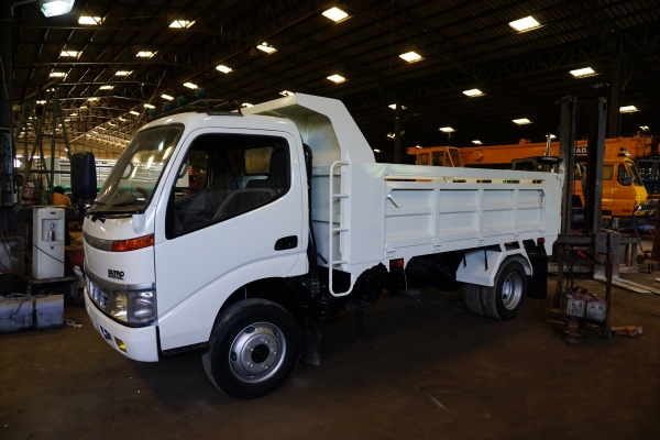 HINO Dutro ดั้มพ์