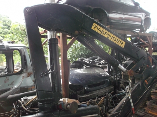 ขาย PALFINGER (HIAB) 3.8ตัน  สภาพสวย ของนอก