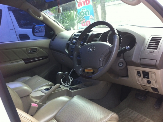 ขายฟอร์จูเนอร์ 3.0 Exclusive V auto 4x4