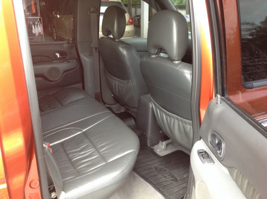 ฟอดเรจเจอ สี่ประตู โฟวิล เครื่อง 2500 เทอโบ โฟวิล ฟอดเรจเจอ สี่ประตู โฟวิล เครื่อง 2500 เทอโบ โฟวิล