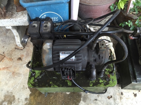 ขายเหมา ชุดปั้มไฮดรอลิก 3 ชุด ขายเหมา ชุดปั้มไฮดรอลิก 3 ชุด