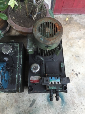 ขายเหมา ชุดปั้มไฮดรอลิก 3 ชุด ขายเหมา ชุดปั้มไฮดรอลิก 3 ชุด