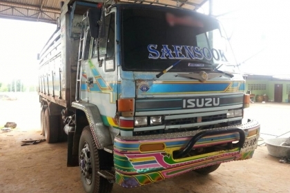 ขายดั้ม2เพลา ร็อกกี้นางฟ้า240 พ.เพาเวอร์ เบรกทิฟฟี่ ภายในสวย สภาพพร้อมใช้งาน เอกสารพร้อมโอน สนใจโทร 090-8588220คุณนะ 093-3258446คุณบิว หรือเข้าดูสินค้าอื่นๆได้ที่ www.truck.in.th/498 หรือเพจFacebook ณรงค์ ซื้อขายรถมือสอง (เว็บไซต์ส่วนตัว) หรือFacebook ตลา