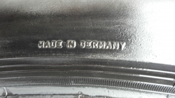 ขายยางขอบ 20 ขนาดยาง275-35-20  ปียาง 26/13 ยี่ห้อ PIRELLI  ประเทศ MADE IN GERMANY