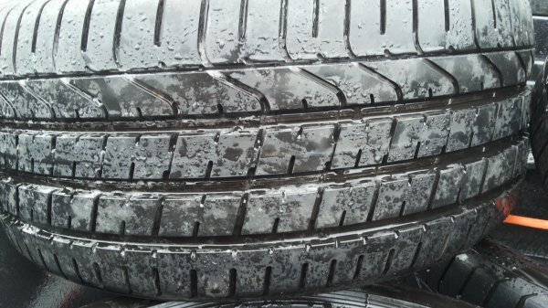ขายยางขอบ 20 ขนาดยาง275-35-20  ปียาง 26/13 ยี่ห้อ PIRELLI  ประเทศ MADE IN GERMANY