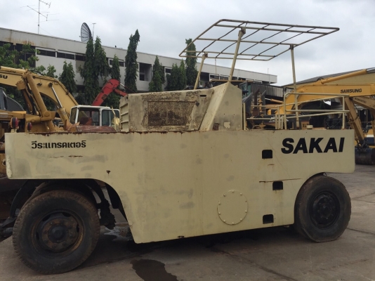 ขายด่วนรถบดล้อยาง9ล้อSAKAI TS7409 พร้อมใช้งาน