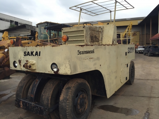 ขายด่วนรถบดล้อยาง9ล้อSAKAI TS7409 พร้อมใช้งาน