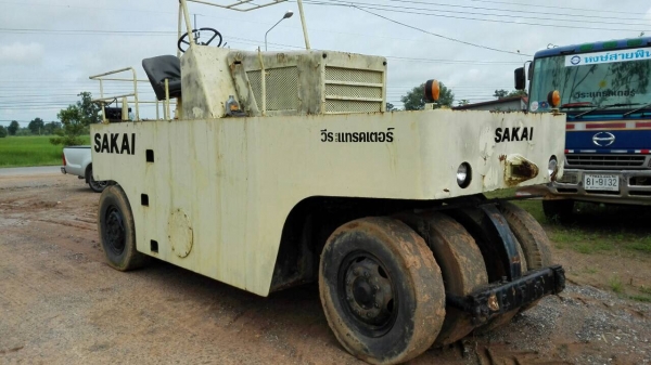 ขายด่วนรถบดล้อยาง9ล้อSAKAI TS7409 พร้อมใช้งาน