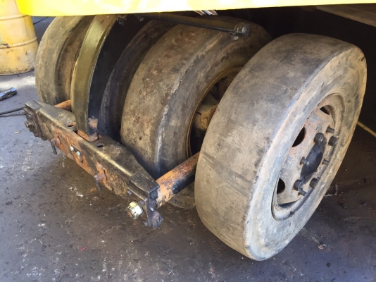 ขายด่วนรถบดล้อยาง9ล้อSAKAI TS7409 พร้อมใช้งาน