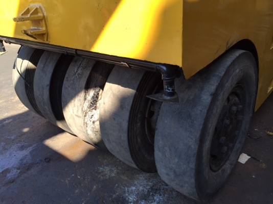 ขายด่วนรถบดล้อยาง9ล้อSAKAI TS7409 พร้อมใช้งาน