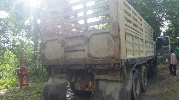 ขายสิบล้อ Hino 3 M 2เพลา ดรั้ม เครื่อง 240 แรง มีลำโพงลากลูก เอกสารพร้อม รถสวย 0811838154 ขายสิบล้อ Hino 3 M 2เพลา ดรั้ม เครื่อง 240 แรง มีลำโพงลากลูก เอกสารพร้อม รถสวย 0811838154