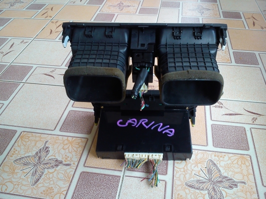 หน้ากากแอร์พร้อมสวิตช์แอร์ออโต้ ของรถTOYOTA CALDINA GT-T (ST215)