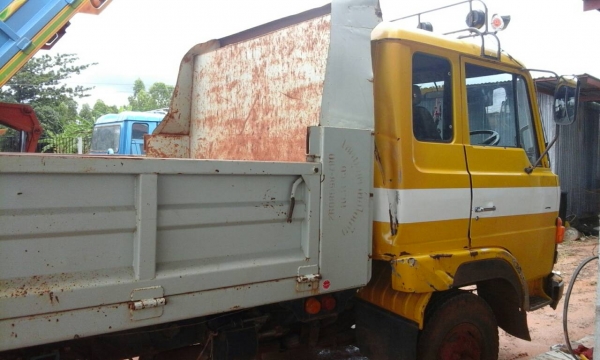 รถหกล้อดั้ม รถหกล้อดั้ม