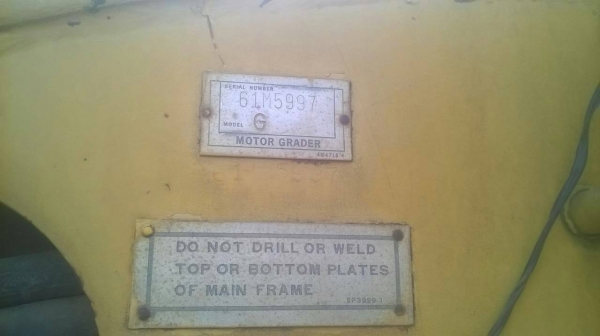 ขายเกรดเดอร์CAT 12G มีเอกสารเล่มทะเบียน