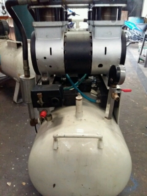 ปั้มลมไร้เสียง ไร้น้ำมัน 3แรง ถัง 64 ลิตร ปั้มลมไร้เสียง ไร้น้ำมัน 3แรง ถัง 64 ลิตร