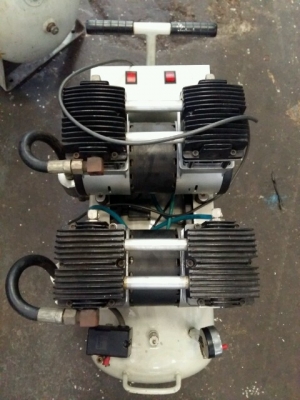 ปั้มลมไร้เสียง ไร้น้ำมัน 3แรง ถัง 64 ลิตร ปั้มลมไร้เสียง ไร้น้ำมัน 3แรง ถัง 64 ลิตร