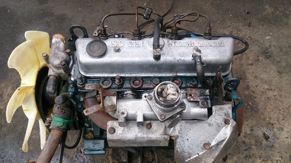 ขายเครื่องยนต์ดีเซลนิสสัน SD25 ราคาถูก