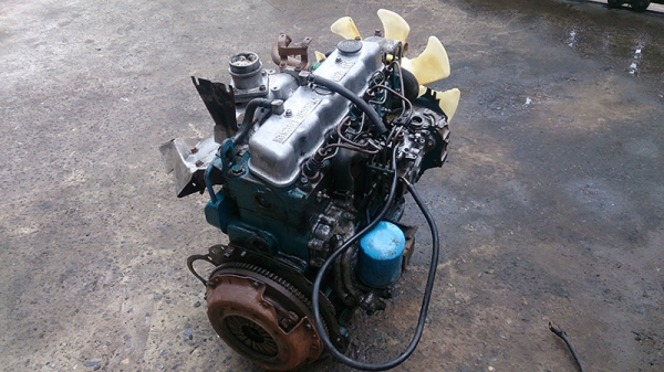 ขายเครื่องยนต์ดีเซลนิสสัน SD25 ราคาถูก