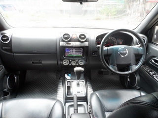 ISUZU MU-7 3.0 AUTO CHOIZ DDI VGS TURBO SUV ปี 2013 รถบ้านแท้เจ้าของเดียว พร้อมใช้ T.086-527-9533