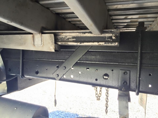 ขายรถบรรทุก 6 ล้อ HINO  DUTRO  LORO 2  เครื่อง 121 แรง  ปี 2006  ช่างล่าง F  หน้าหลัง กะบะสแตนเลสทั้งลูกครับ ยาว 4.50 เมตร