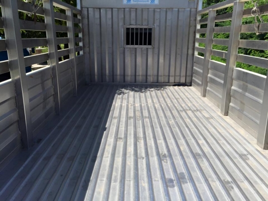 ขายรถบรรทุก 6 ล้อ HINO  DUTRO  LORO 2  เครื่อง 121 แรง  ปี 2006  ช่างล่าง F  หน้าหลัง กะบะสแตนเลสทั้งลูกครับ ยาว 4.50 เมตร