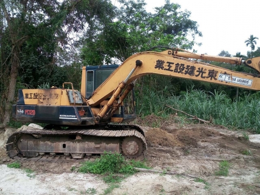 (2รายการ)..ขายคู่หรือแยก..10ล้อดั้ม270แรงและรถขุดPC120-3...ถ้าขายยก2ล้านถ้วน..