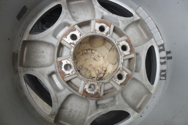 ล้อแม็ก 16นิ้ว 6รู พร้อมยาง สวยๆ 4 ล้อ ราคา 6800 บาท ล้อแม็ก 16นิ้ว 6รู พร้อมยาง สวยๆ 4 ล้อ ราคา 6800 บาท