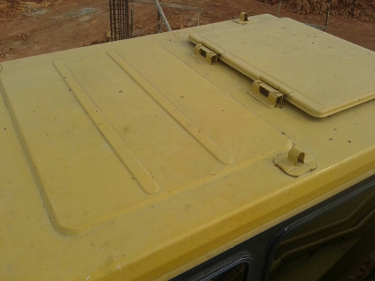 รถขุดPC60-6..เอกสารอินวอยล์ ไฟฟ้าครบ แอร์พร้อม ว่วงล่างเต็ม สวย