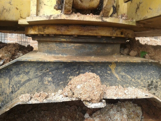 รถขุดPC60-6..เอกสารอินวอยล์ ไฟฟ้าครบ แอร์พร้อม ว่วงล่างเต็ม สวย