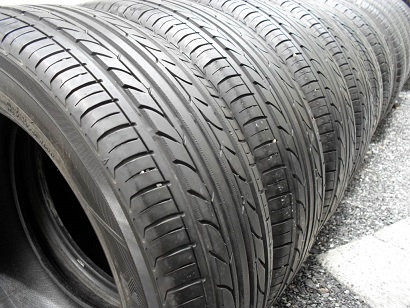 ขายยาง YOKOHAMA Earth-1 made in japan ปี13 (1ชุด) 205-55-16 ราคา 3,200