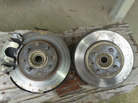ขาย คอม้า กับ คาลิปเปอร์+จานเบรค nissan presea R11 ขาย คอม้า กับ คาลิปเปอร์+จานเบรค nissan presea R11