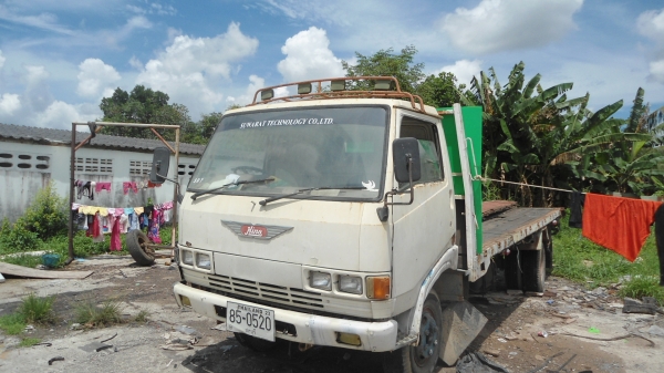 ฮีโน่ 779 เครื่องดีคัชซีสวยตลอดเส้นหัวมีผุบ้างนิดหน่อย พื้นหลังไม่สวยยางดี4เส้นไม่สวย2เส้น ฮีโน่ 779 เครื่องดีคัชซีสวยตลอดเส้นหัวมีผุบ้างนิดหน่อย พื้นหลังไม่สวยยางดี4เส้นไม่สวย2เส้น