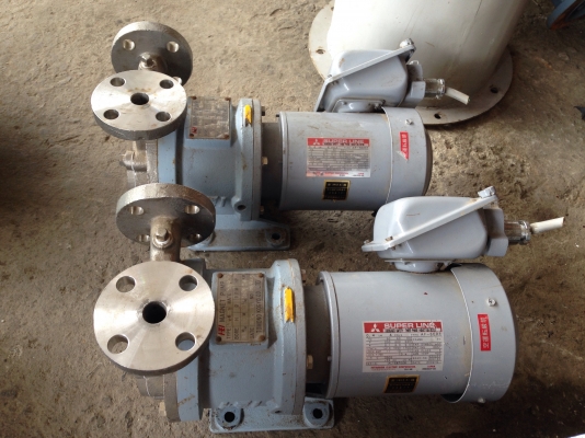 ขาย magnet pump ขนาด 0.5HP. made in Japan เก่าญี่ปุ่น ไฟ 220V 3 สาย สภาพดี พร้อมใช้งาน มี 4 ตัวครับ