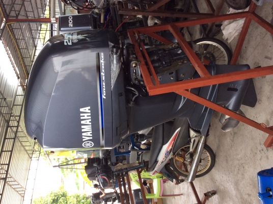 ขายเครื่องยนต์ติดท้ายเรือyamahaf250g