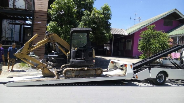 บริการเคลื่อนย้ายรถยนต์,เครื่องจักร,สิ่งของ ทุกชนิดทั่วไทย โดย รถยก,รถสไลด์ครับ.